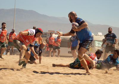 Noticia de Almería 24h: Las ‘Pintarrojas de Adra’ se llevan uno de los grandes premios del V Torneo de Rugby Playa ‘Ciudad de Adra’