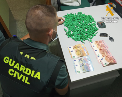 Noticia de Almería 24h: Detienen a un traficante con 190 dosis de cocaína lista para vender