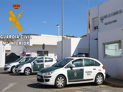 Noticia de Almería 24h: La Guardia Civil sorprende y detiene in fraganti a un joven que trató de robar la misma noche en varias viviendas de Nijar