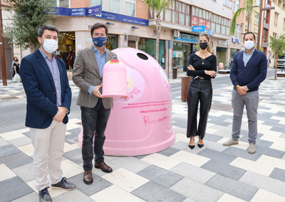 Noticia de Almería 24h: Ayuntamiento de El Ejido y Ecovidrio presentan la campaña solidaria ‘Recicla Vidrio por ellas’ en colaboración con la Fundación Sandra Ibarra 
