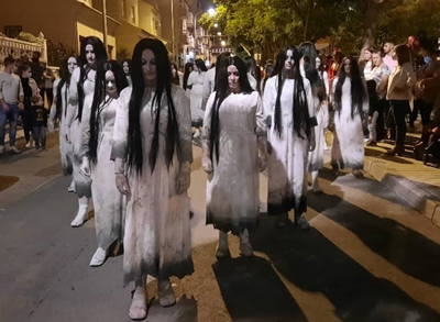 Noticia de Almera 24h: Miles de personas disfrutan con una ‘noche terrorfica’ en las actividades de Halloween en Hurcal de Almera