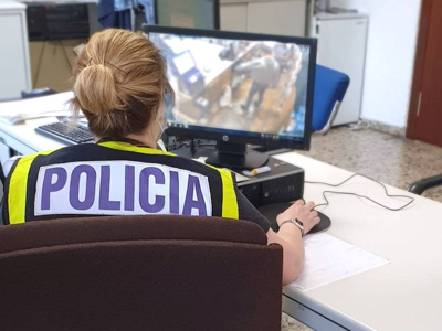 Noticia de Almera 24h: La Polica Nacional detiene a ocho pedfilos que distribuan y posean material de explotacin sexual infantil