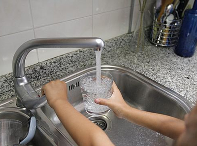 Noticia de Almera 24h: El PSOE solicita una auditora independiente que aclare las posibles irregularidades de la concesin del suministro del agua en Almera