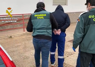 Noticia de Almera 24h: Detienen a uno de los ladrones que amordazan y atan a sus vctimas para robarles