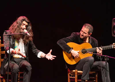 Israel Fernndez se postula en el Apolo como la futura figura estelar del cante junto con un magistral Diego del Morao