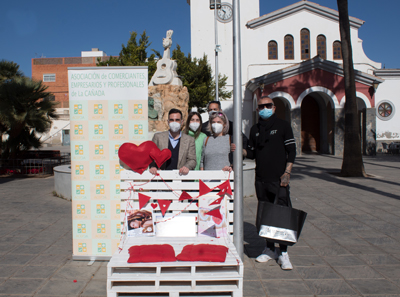 Los comerciantes de La Caada potencian las compras de San Valentn con ‘regalos sin fin’
