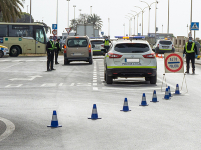 Noticia de Almería 24h: Policía Local de Adra realiza una campaña de vigilancia y control de camiones y autobuses a partir del lunes