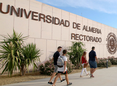 Noticia de Almera 24h: La insercin laboral de los egresados de la UAL sigue siendo ms elevada que la media andaluza