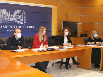 Noticia de Almería 24h: El programa municipal ‘Cuidando El Ejido’ pretende mejorar la imagen de las fachadas en edificios y en viviendas