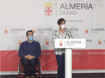 Noticia de Almería 24h: El PSOE denuncia que el alcalde ha sido cómplice de la situación que atraviesa el centro educativo del Liceo Erasmus 