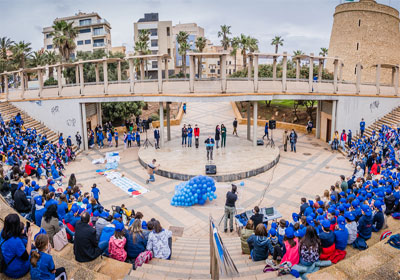 Noticia de Almería 24h: Los escolares de Roquetas de Mar participan en la V Marcha Solidaria con motivo del Día Mundial del Autismo