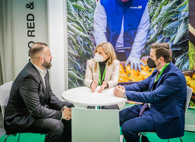 Segunda jornada en Fruit Logstica con encuentros y reuniones con empresas agrcolas de Roquetas de Mar