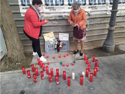 Podemos alerta del peligro de una zanja mal sellada en un solar de Plaza Marn