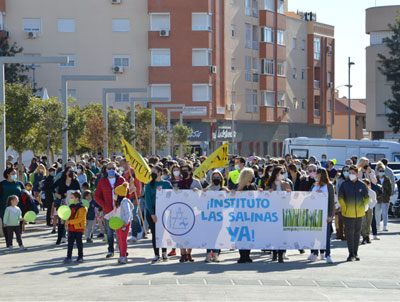 Noticia de Almera 24h: Nueva manifestacin de los padres y madres del alumnado del C.E.I.P. Posidonia y C.E.I.P. Las Salinas