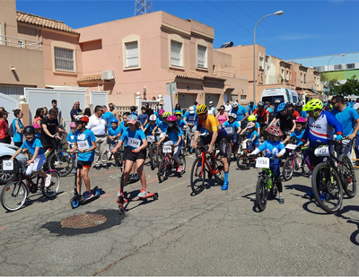 La Ruta Cicloturstica ‘La Jarilla en Bici’ rene a casi medio millar de participantes en Hurcal de Almera