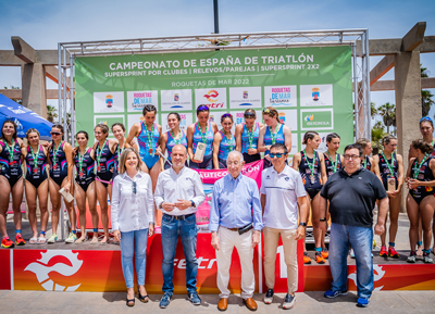 Roquetas de Mar obtiene el reconocimiento como “ciudad referente nacional e internacional del triatlón”