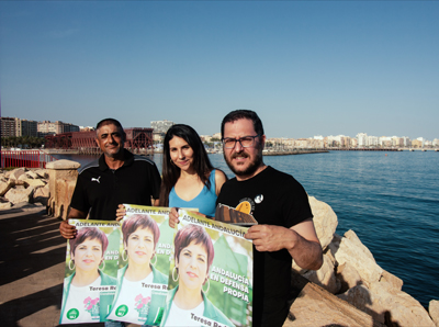 Adelante Almera presenta su candidatura en el muelle de levante, denunciando las polticas migratorias de la junta y el gobierno central