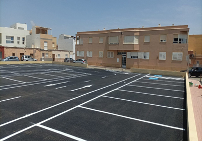 El barrio de Cabo de Gata estrena un nuevo aparcamiento pblico con 30 plazas 
