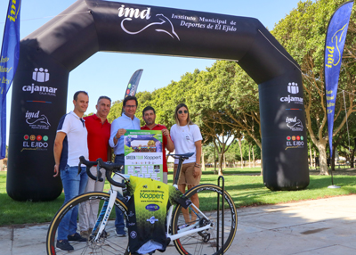 Noticia de Almería 24h: Más de 400 ciclistas recorrerán el Poniente almeriense con la séptima edición de ‘Green Tour Koppert’