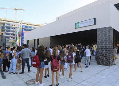 Noticia de Almera 24h: Comienzo de curso bajo mnimos del personal laboral de la Junta de Andaluca en los centros pblicos de educacin 