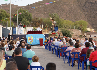 Los Cerrillos culmina sus fiestas con la procesin de San Miguel Arcngel