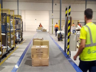 Noticia de Almería 24h: Correos mejora su actividad logística en Almería