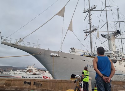 El velero ‘Wind Surf’ hace mañana su cuarta escala en Almería