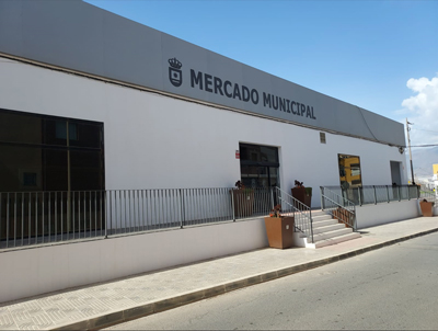 El Ayuntamiento de La Mojonera plantea a la Junta abrir un centro de emprendimiento en una parte del edificio del Mercado de Abastos