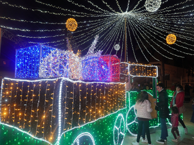 Noticia de Almería 24h: Carboneras brilla en Navidad con el encendido de su iluminación especial, concierto y Belén en el Castillo