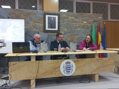 Diputación rinde homenaje a las cruces de mármol de Macael con un libro editado por el IEA