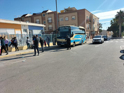 Noticia de Almería 24h: El Ayuntamiento De Vícar Se Adhiere A Una Nueva Campaña De Inspección Y Control De Vehículos De Transporte Escolar De La DGT