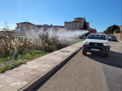 Noticia de Almería 24h: El Ayuntamiento de Roquetas de Mar adelanta los trabajos de fumigación contra la plaga de mosquitos