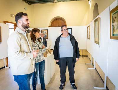 Noticia de Almería 24h: El Faro de Roquetas de Mar acoge la exposición “Todo en punto de cruz” de Santiago Utrilla