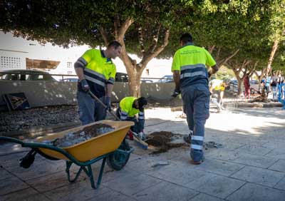 Noticia de Almería 24h: El Ayuntamiento continúa con los trabajos de mejora y mantenimiento en todos los barrios del municipio 