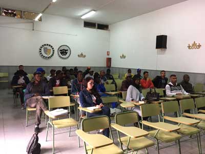 Noticia de Almera 24h: Comienzan Los Cursos De Espaol Para Inmigrantes Del Ayuntamiento De Vcar
