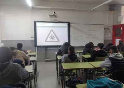 Noticia de Almera 24h:  125 Alumnos Del IES Puebla De Vcar Participan En Talleres De Prevencin Sobre El Consumo De Alcohol Y Cannabis