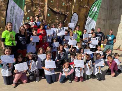 El rocdromo de Berja acoge la VIII prueba provincial CADEBA de Escalada de dificultad