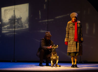 Teatro, títeres y proyecciones se dan la mano en ‘Laika’, propuesta infantil para la matinal de domingo en el Apolo