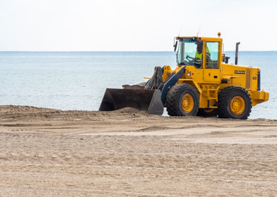 El Ayuntamiento “pone a punto” las playas de Roquetas de Mar de cara a la llegada de Semana Santa