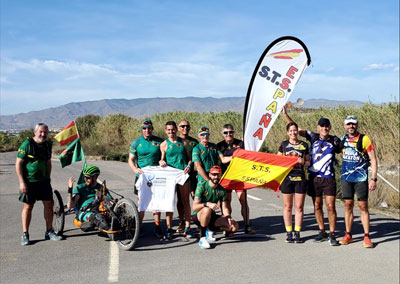 Almería se solidariza con la carrera de relevos del Reto 15Q por una enfermedad rara infantil