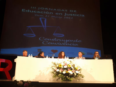  El Ayuntamiento De Vcar Reafirma Su Compromiso Contra El Acoso Escolar En Las Jornadas Sobre Educacin En Justicia