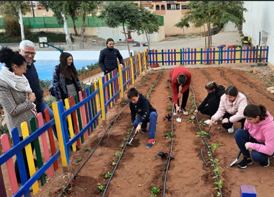 Noticia de Almera 24h: Los alumnos de Hurcal aprenden a cultivar sus huertos 