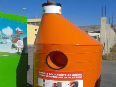 Noticia de Almería 24h: Vícar Recogió Algo Más De Cuatro Toneladas De Aceite Usado Doméstico En El Último Año