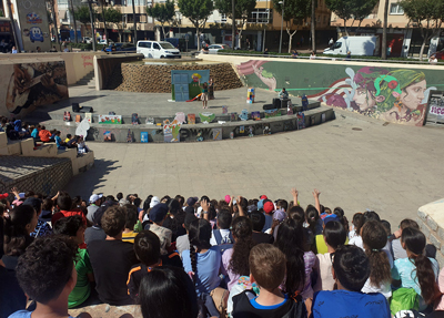 Noticia de Almera 24h: Ms de 750 escolares celebran el Da Mundial del Libro en el Anfiteatro de la Rambla
