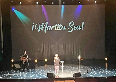 Noticia de Almería 24h: Martita de Graná desgrana los cambios en su vida con su particular humor en ‘¡Martita Sea!’ en Roquetas