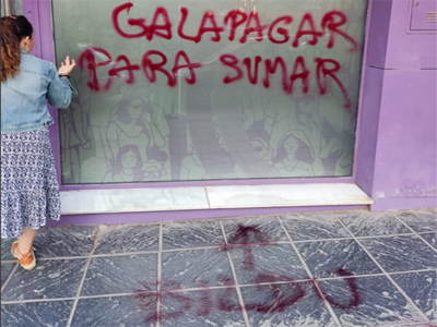 Noticia de Almería 24h: Agreden a la sede de Podemos con mensajes de odio