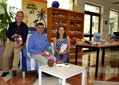 Noticia de Almera 24h: La Universidad pone en marcha su primer ‘Rincn literario de verano: Surf & Books’