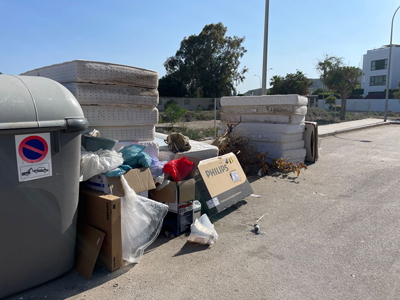 Noticia de Almera 24h: El ayuntamiento de Vera tramita ms de 50.000 euros en sanciones por depositar basura y enseres en la va pblica  fuera de los horarios y lugares establecidos