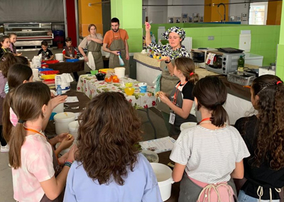 Ayuntamiento de Adra celebra Talleres de Cocina de Verano para nios y nias de entre 5 y 14 aos