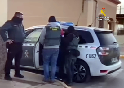 Noticia de Almería 24h: Desarticulan una banda que se dedicaba a robar en domicilios llegando incluso a amordazar a su victima para violarla